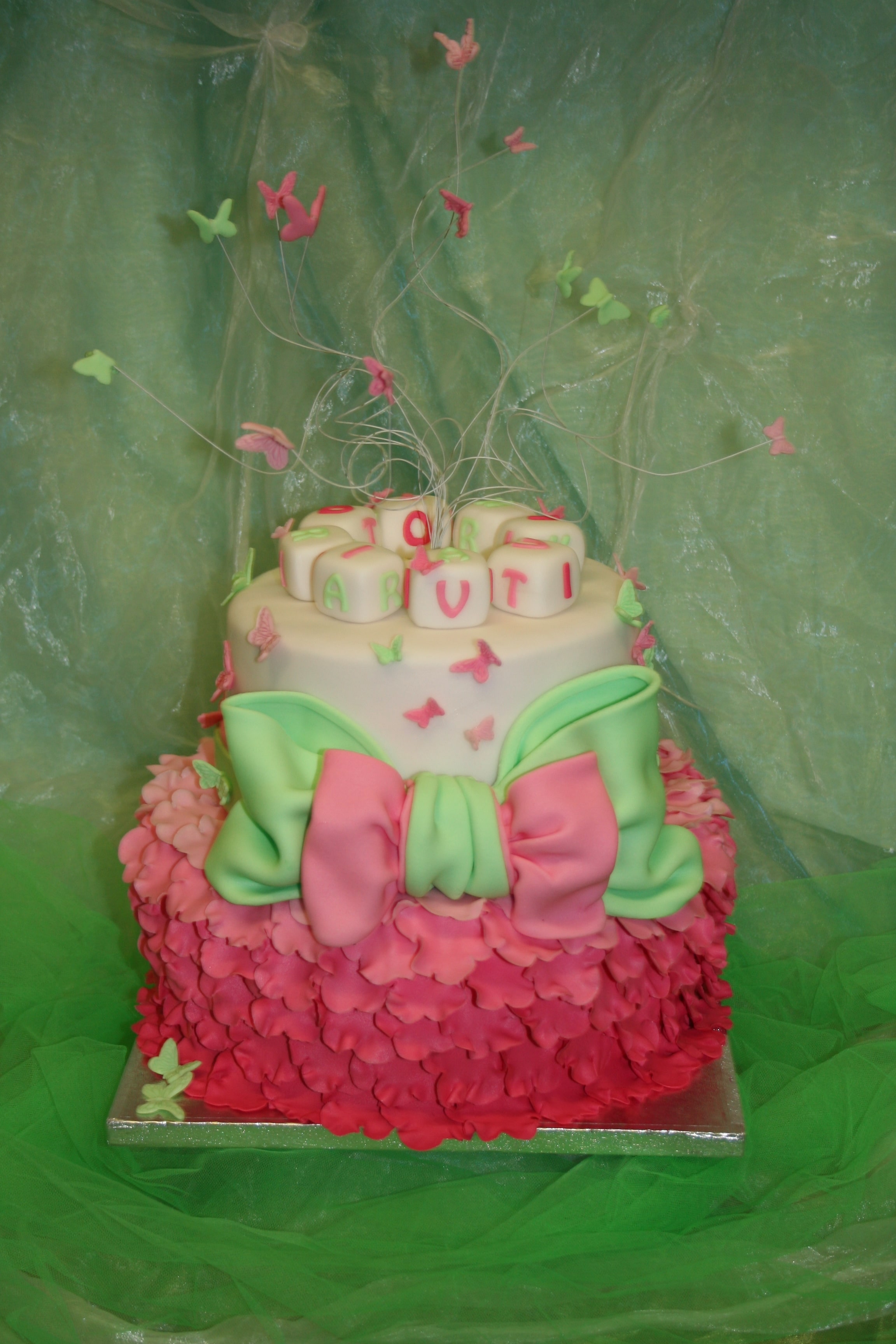 Olivia Schmetterlings-Torte